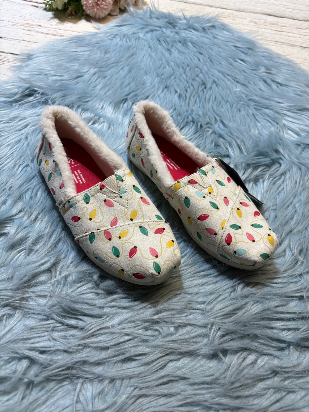 NWT TOMS Alpargata Natural Holiday Glow in The Dark Faux Fur Lined Sz 6.5